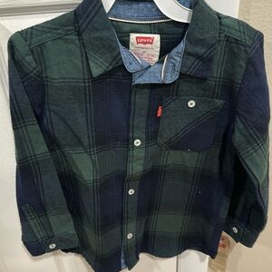 NWT boys size 4t Levi’s flannel shirt